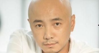 光头的搞笑名星,揭秘搞笑名星的光头魅力与幽默人生